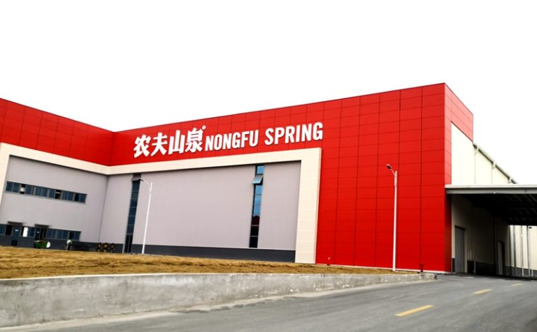 農(nóng)夫山泉倉(cāng)庫(kù)安裝提升門縮略圖